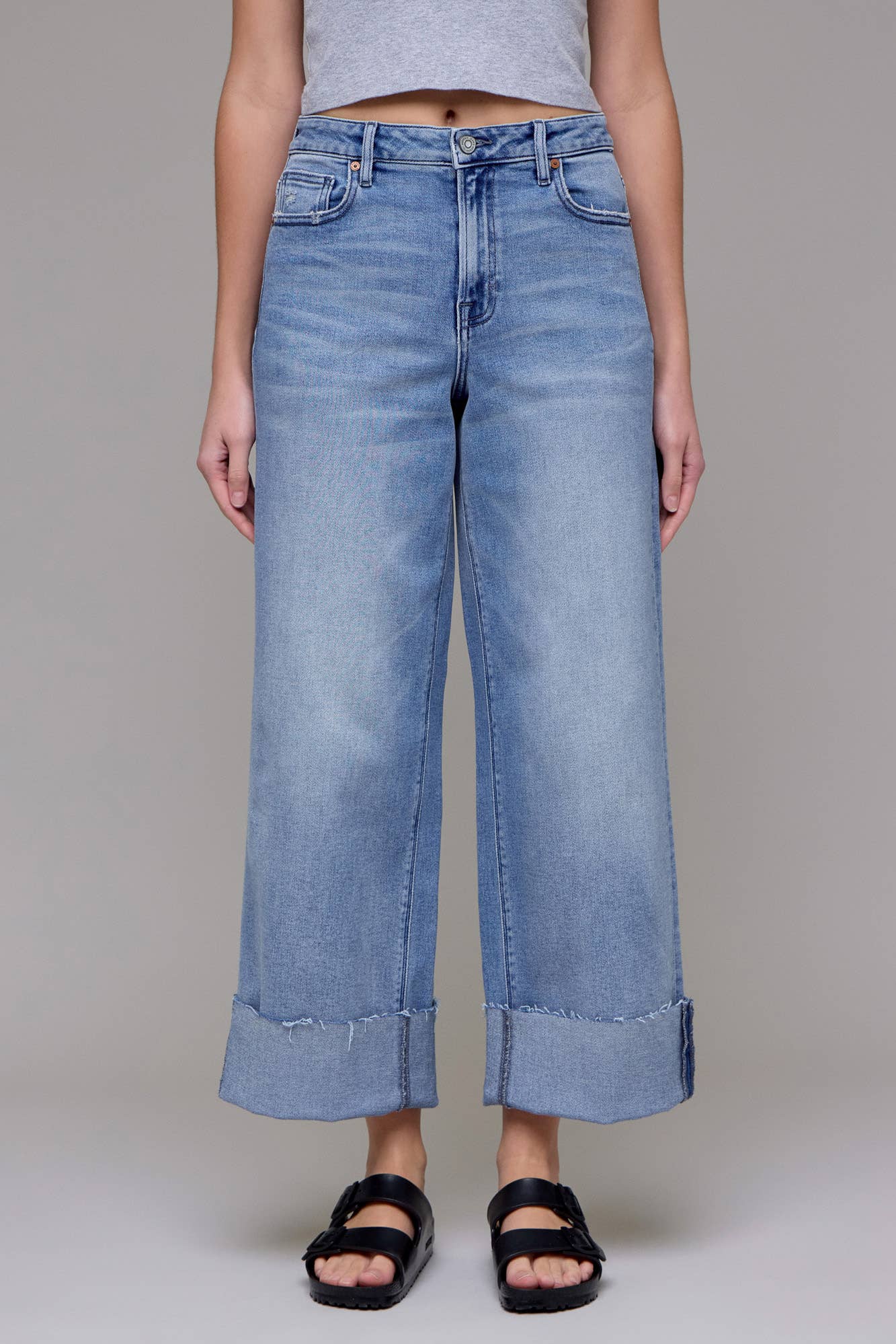 Medium Light Cuffed Crop Wide leg