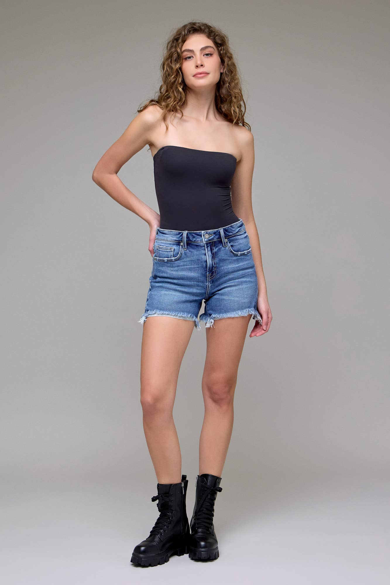 Medium Wash Frayed Hem Stretch Boyfriend Shorts