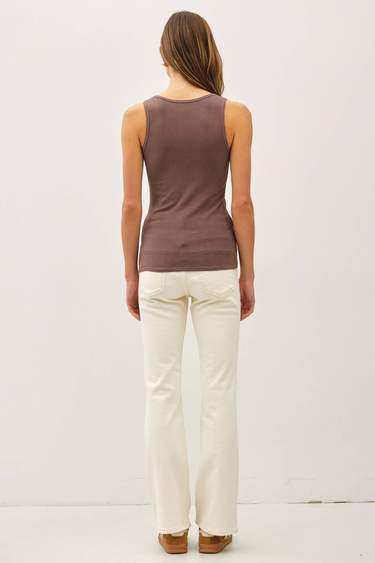 NOTCHED NECK BASIC RIBBED TANK TOP
