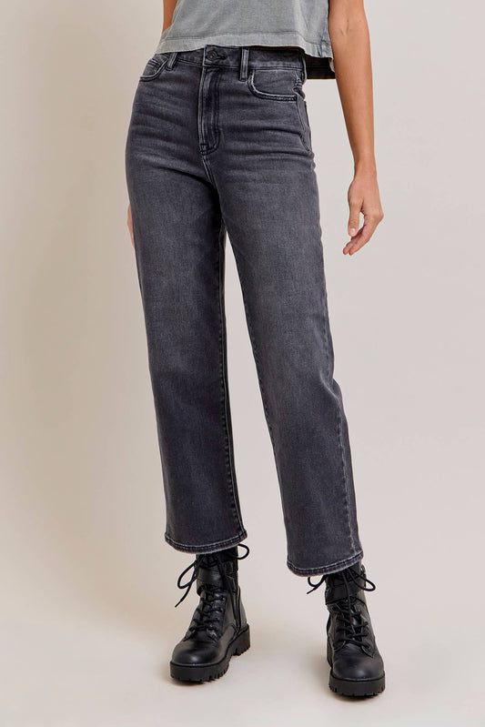Charcoal Wash Clean Stretch 28" Inseam Wide Straight