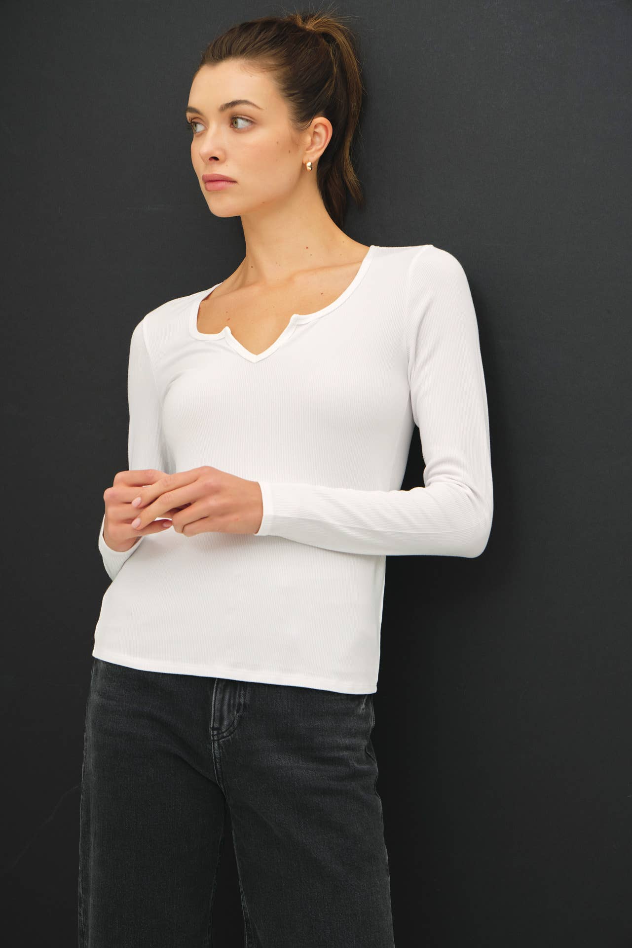 RIBBED NOTCHED NECK LONGSLEEVE BASIC TOP