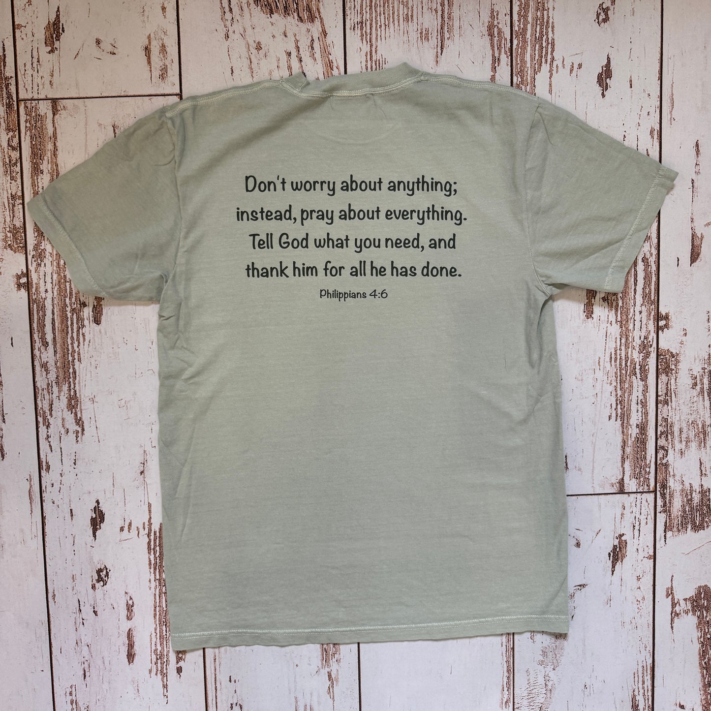 Pray | Philippians 4:6 - T-Shirt