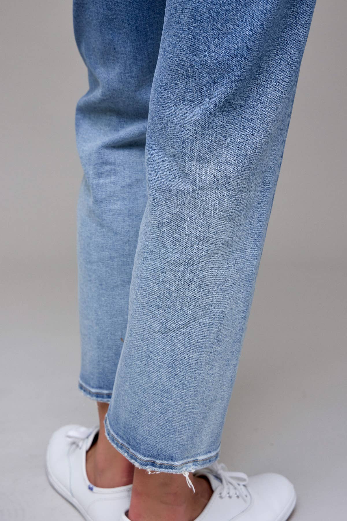 Medium Dark Clean Stretch 28" Inseam Straight