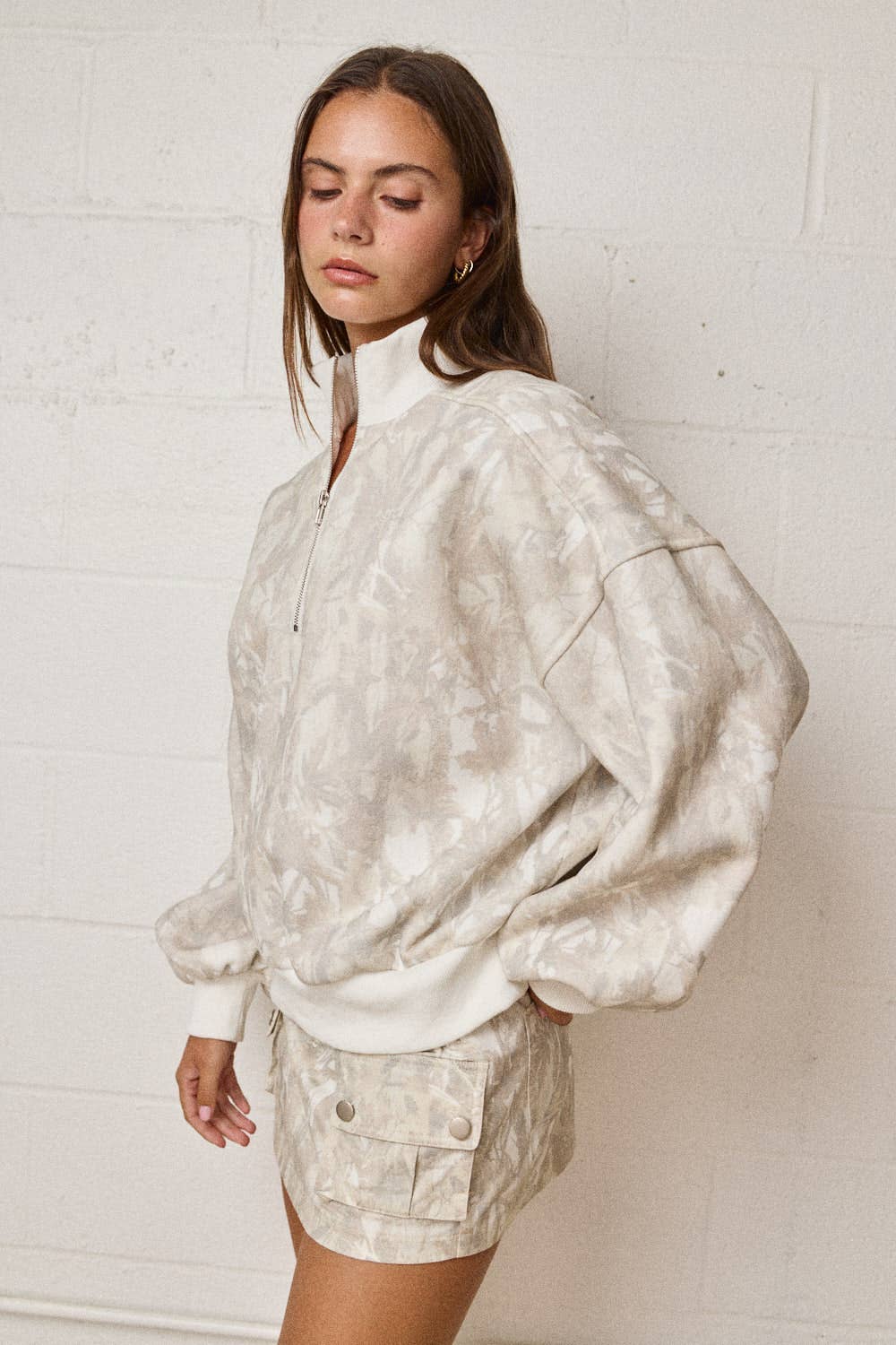 CAMO ZIP UP COLLARED SWEATER